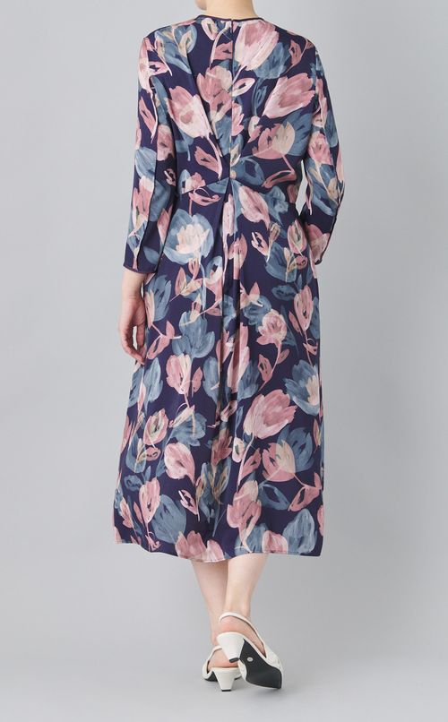 フラワープリントタックワンピース