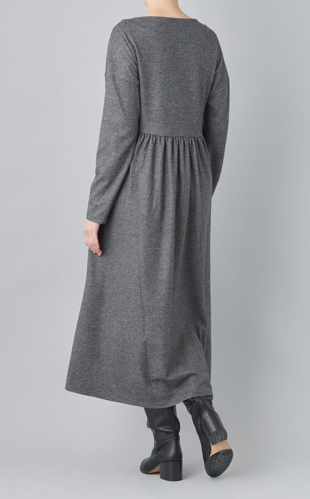 ヘリンボーンギャザーワンピース