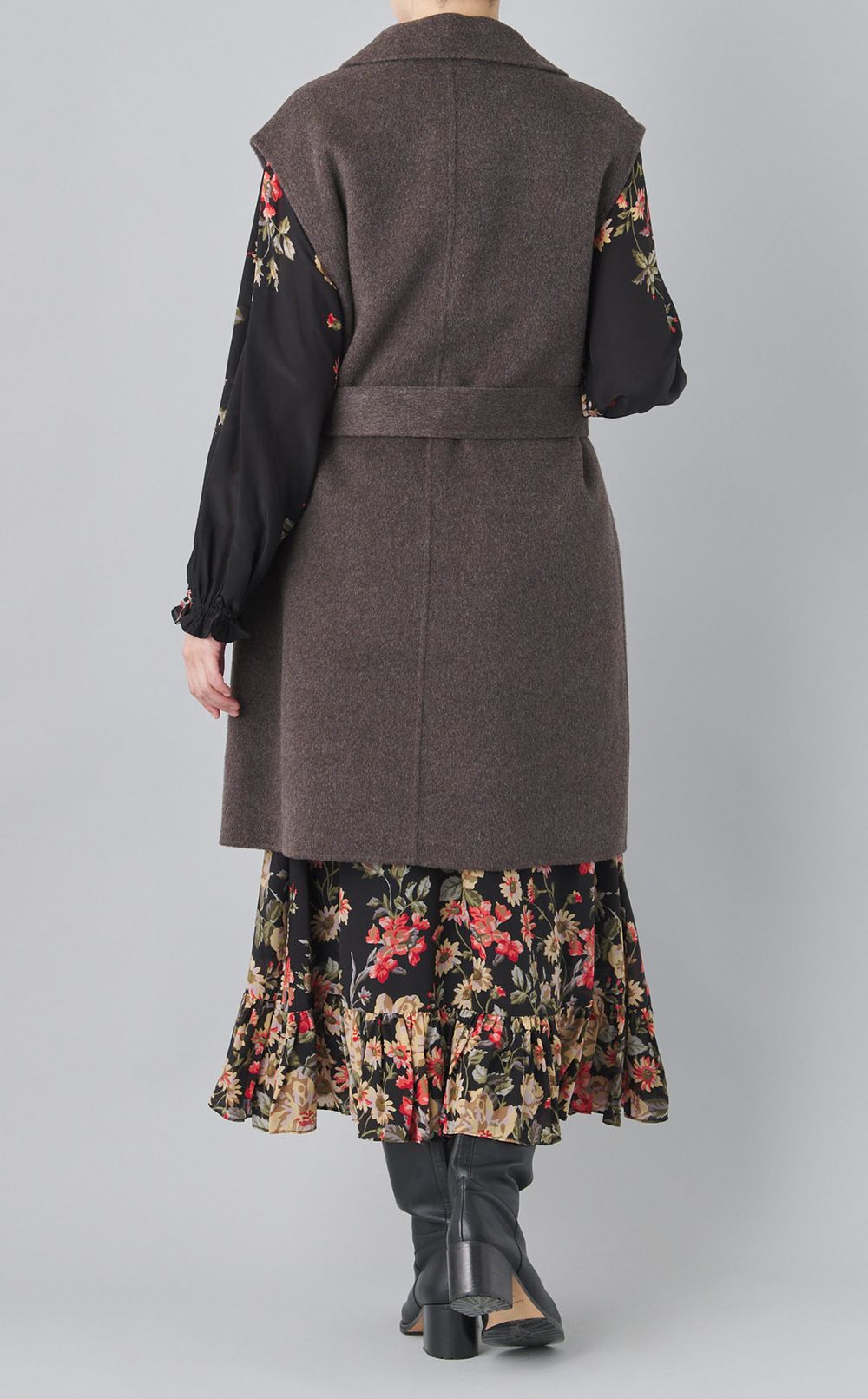 ウールカシミアスリーブレスコート