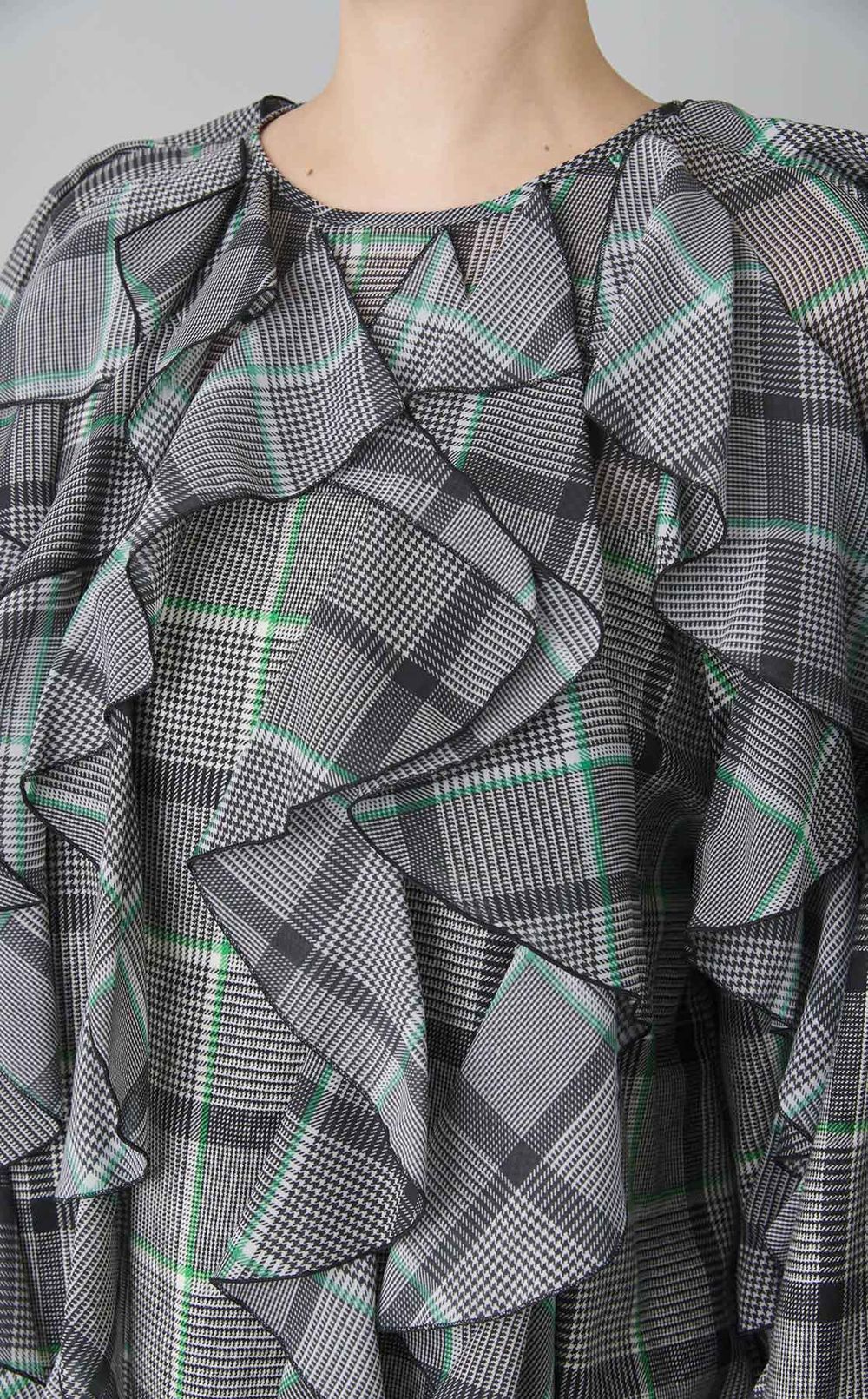 チェックプリントラッフルブラウス