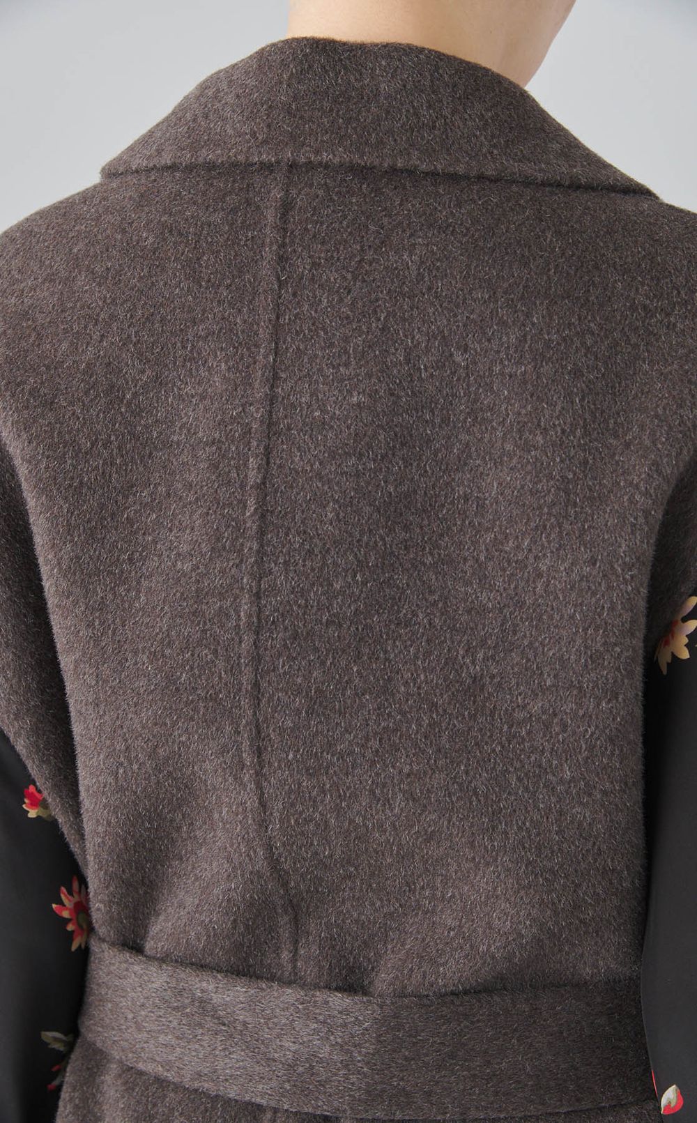 ウールカシミアスリーブレスコート