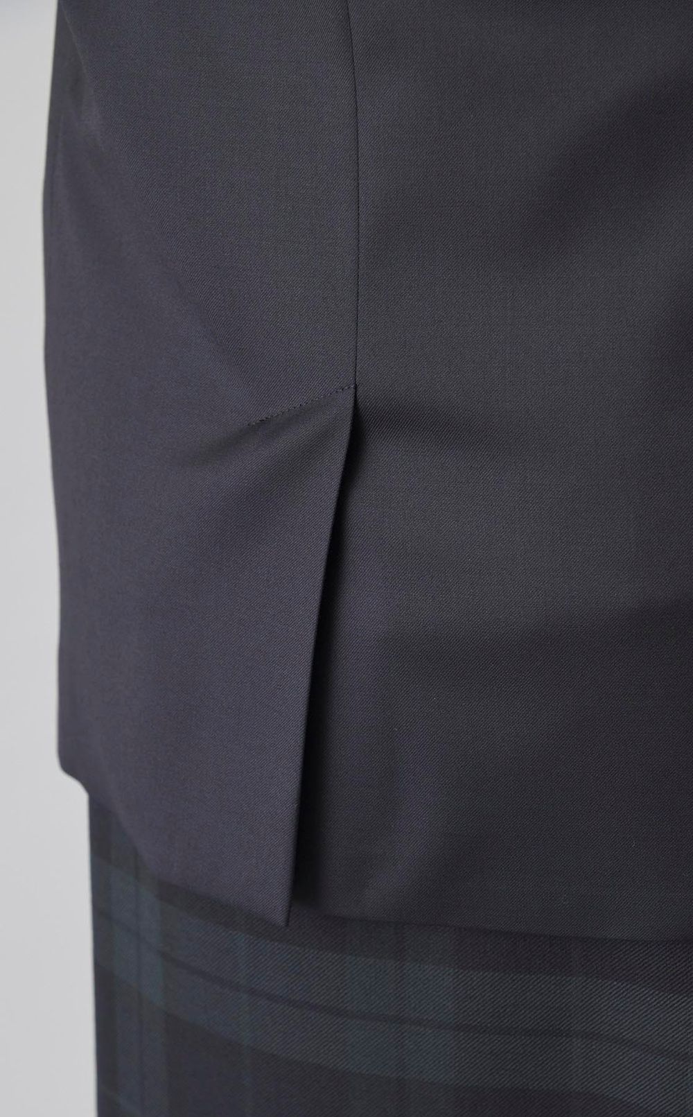 ウールツイルダブル4ボタンジャケット