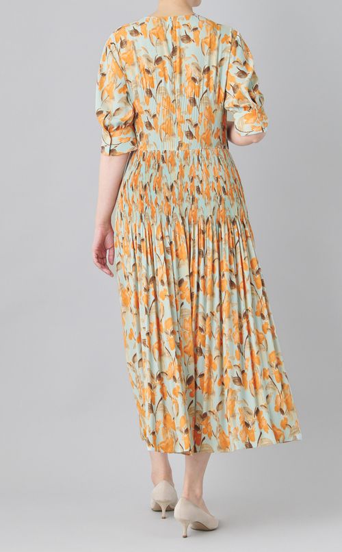 フラワープリントギャザーワンピース