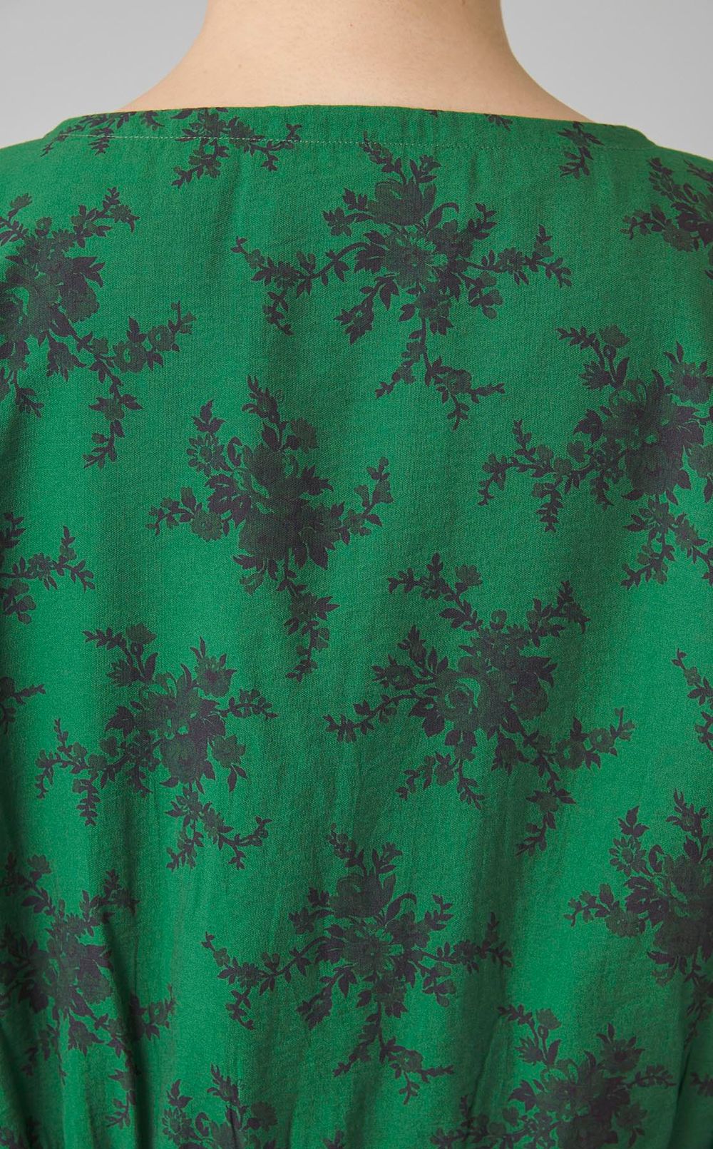 フラワープリントドローコードブラウス