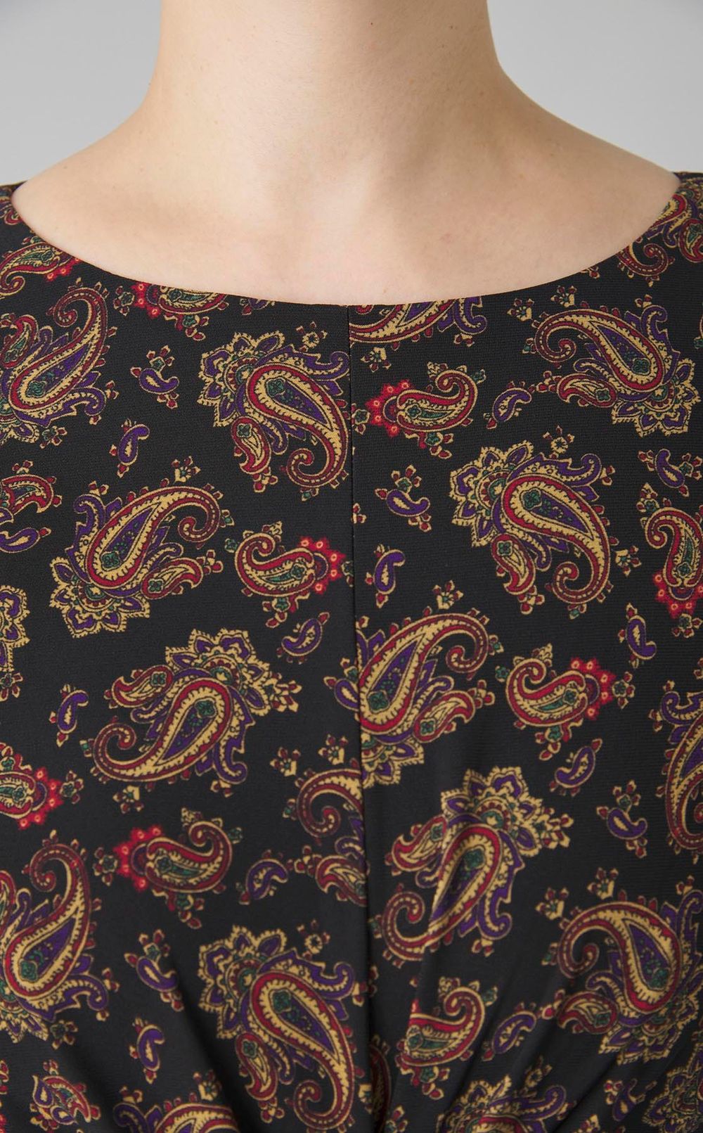 ペーズリープリントジャージーワンピース