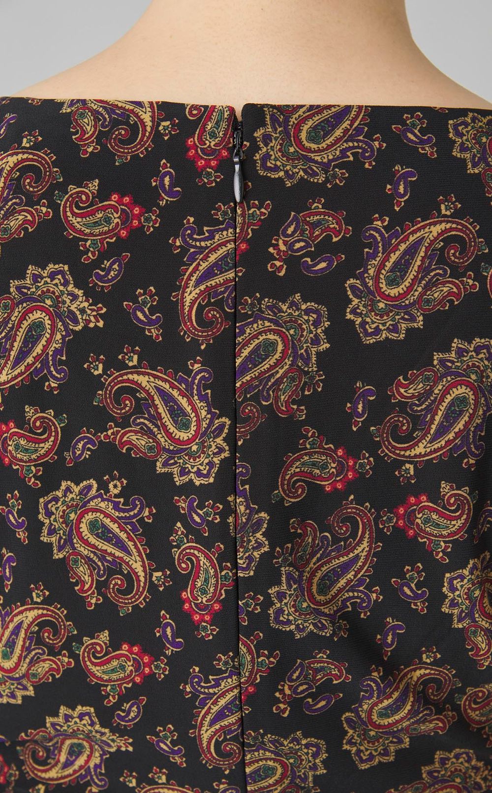 ペーズリープリントジャージーワンピース