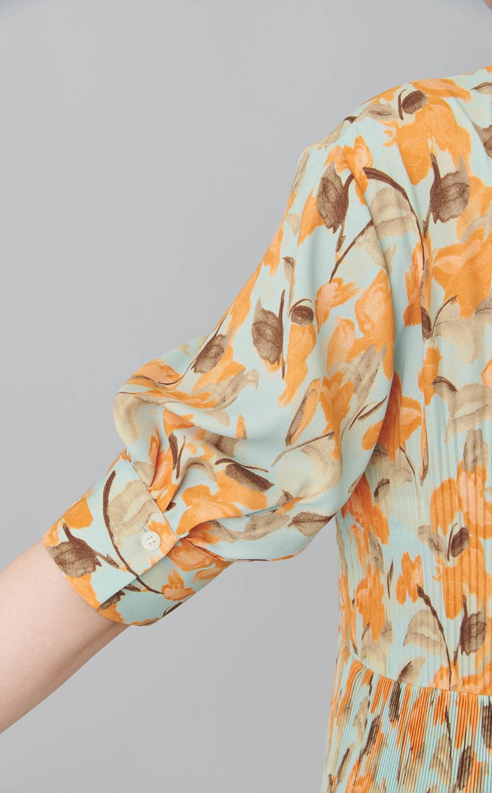 フラワープリントギャザーワンピース