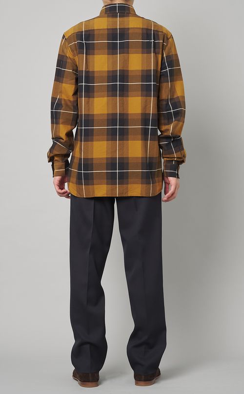 タータンチェックシャツ