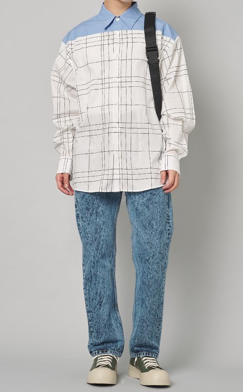 ストレートデニムパンツ