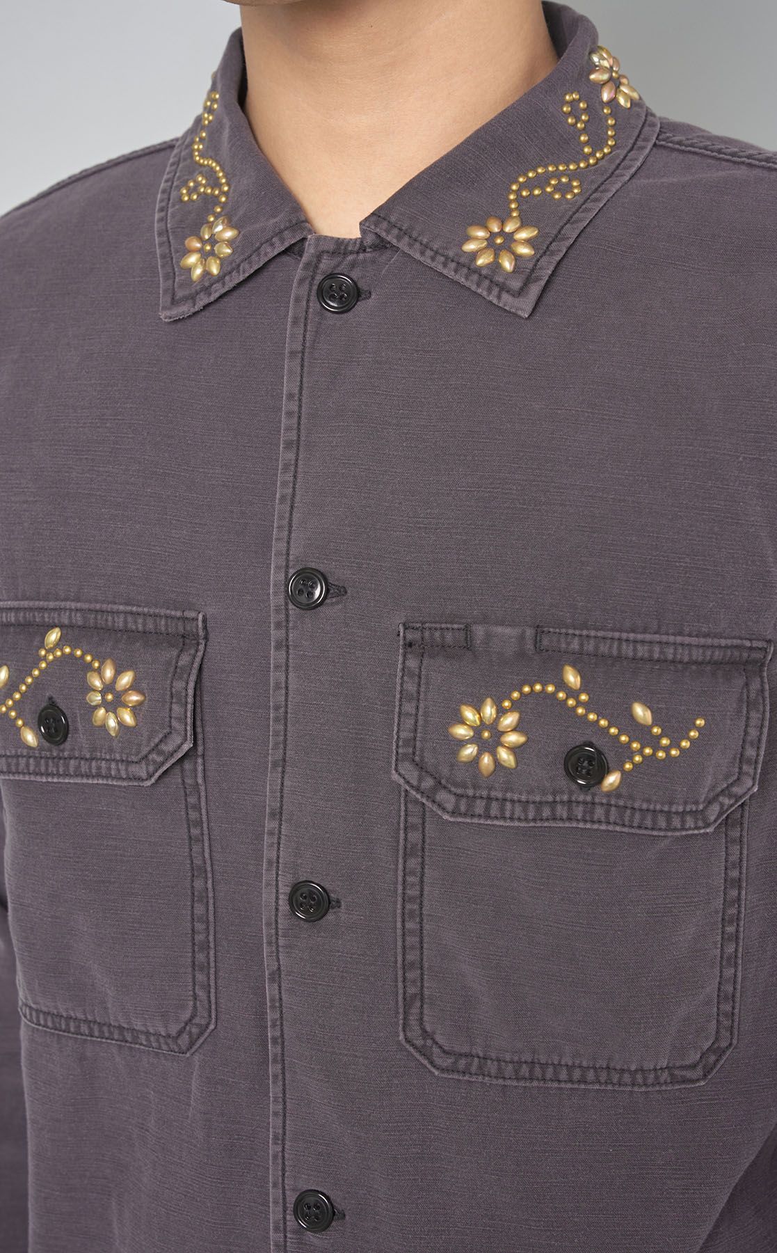 レミレリーフ スタッズシャツ フラワースタッズ スタースタッズ ユーズド加工 デニムシャツ ほぼ新品 レミレリーフ REMI RELIEFフラワースタッズ デニムウエスタンシャツ