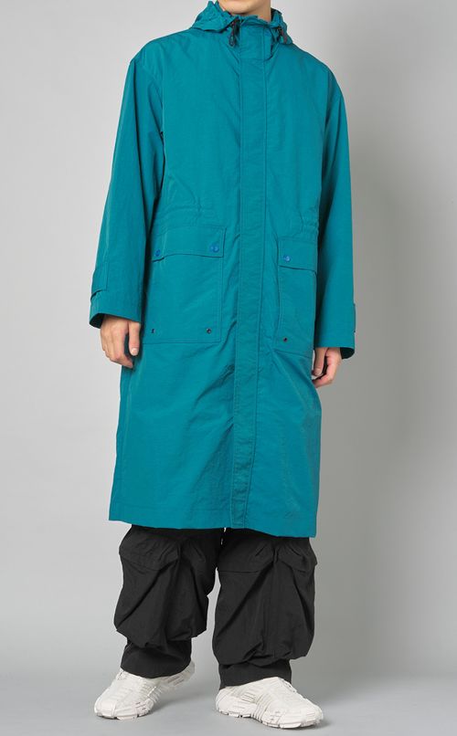 バックロゴフードコート