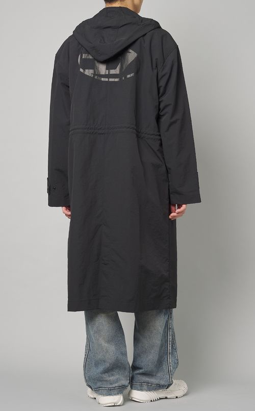 バックロゴフードコート