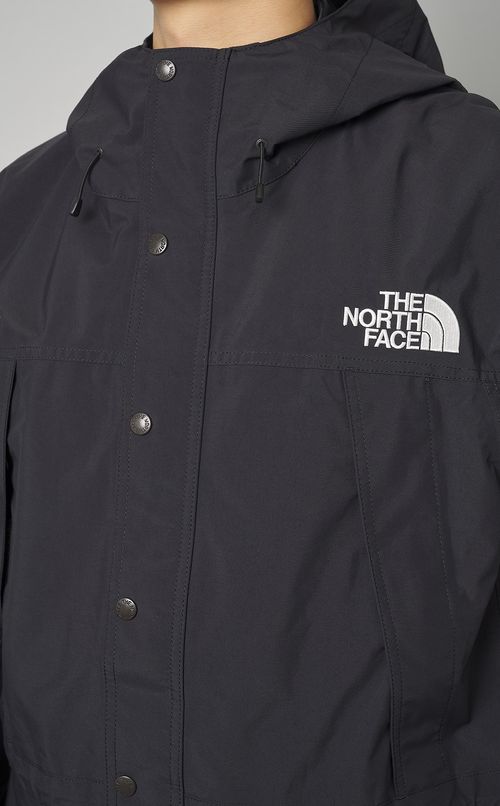 マウンテンライトジャケット