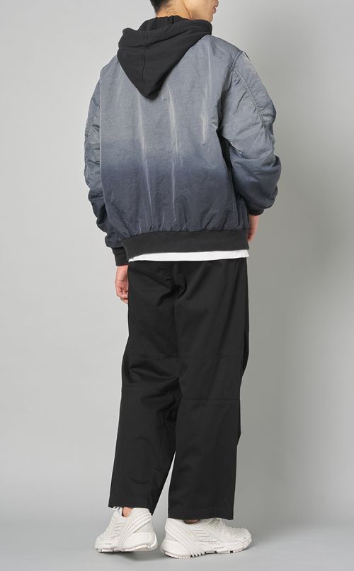 グラデーションMA-1ブルゾン