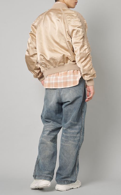 サテンブルゾン