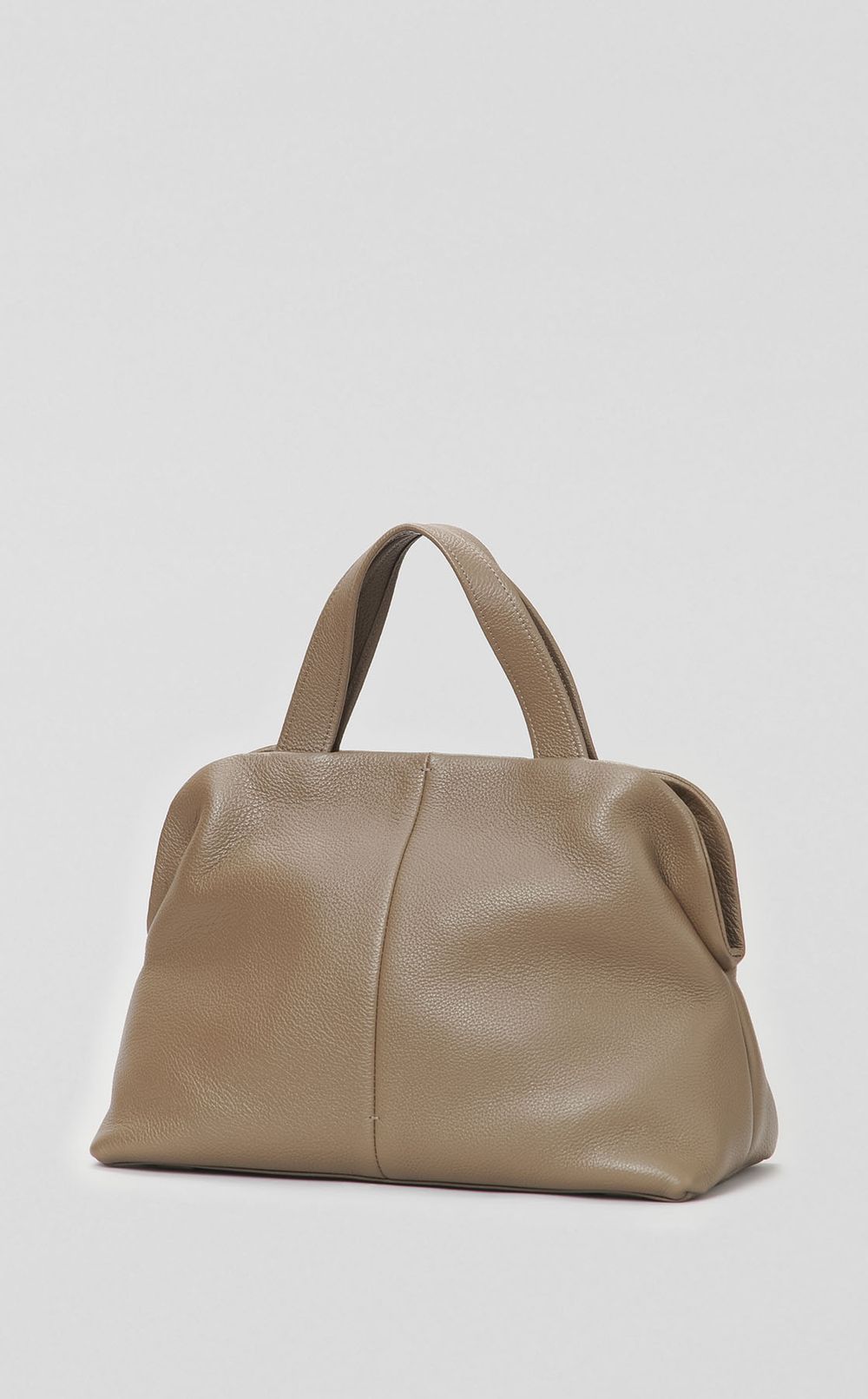 PAVE PETIT レザーバッグ