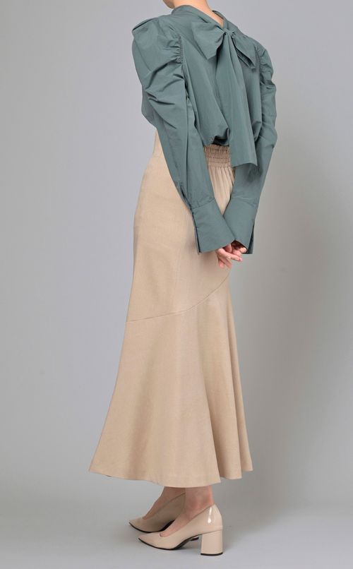 バックリボンパフブラウス