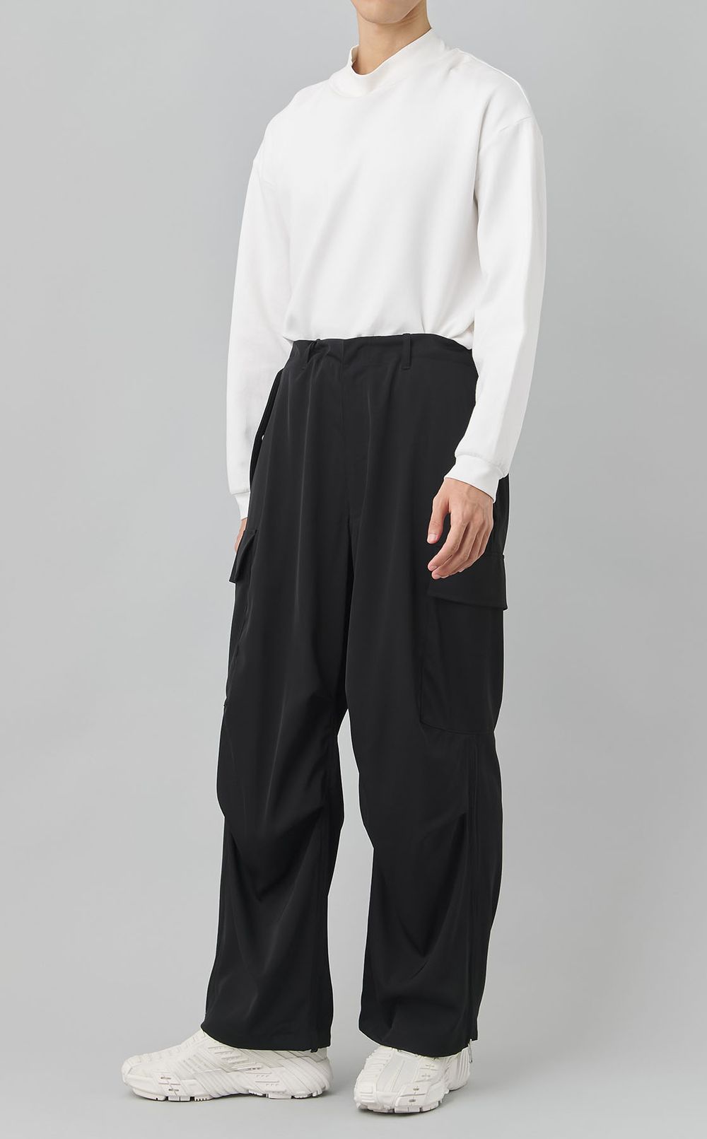 ライトツイルパラシュートジップパンツ