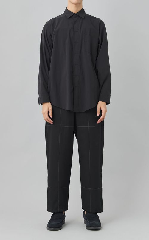 ボタンホールシャツ