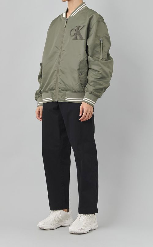 フロントロゴボンバージャケット