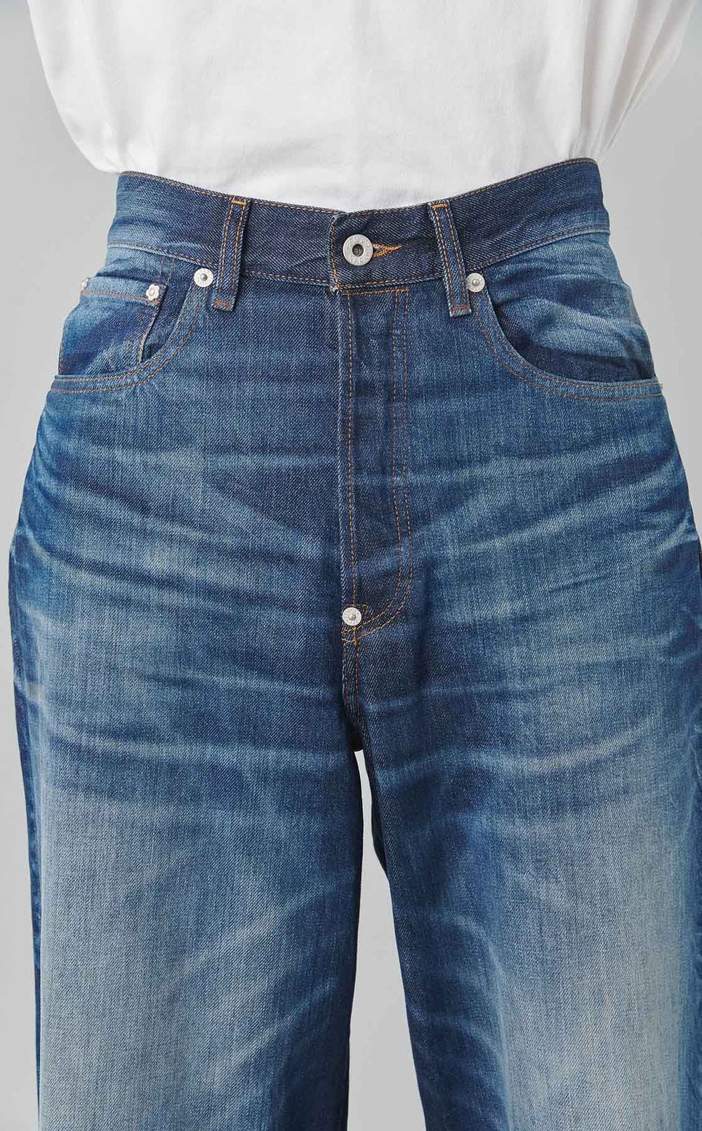 ターンアップワイドフィットジーンズ