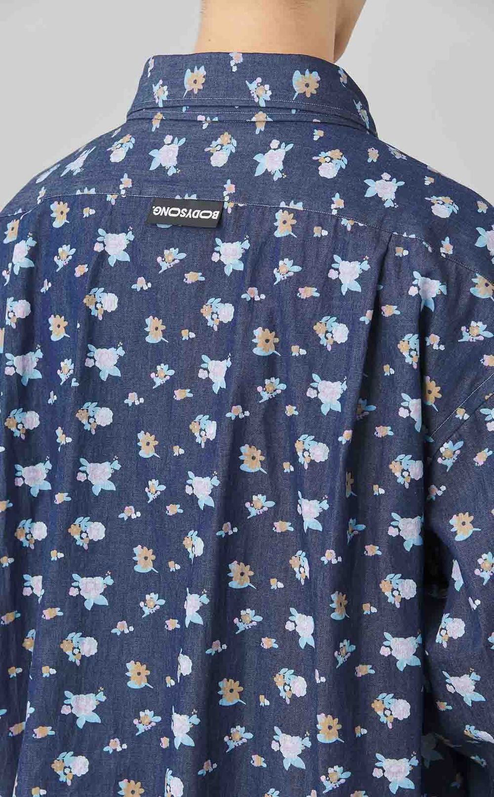 フラワープリントシャツ