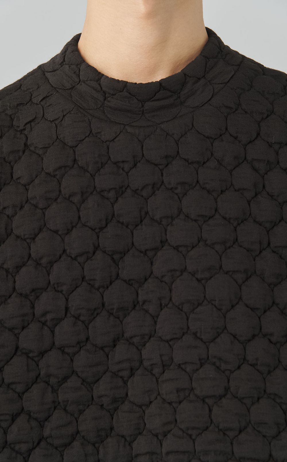 ソフトキルティングプルオーバー