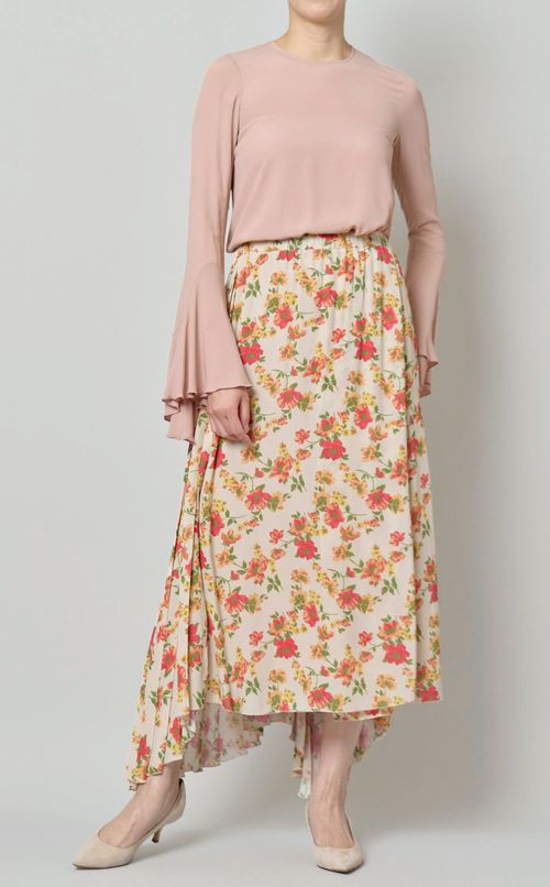 ラッフルスリーブプルオーバーブラウス