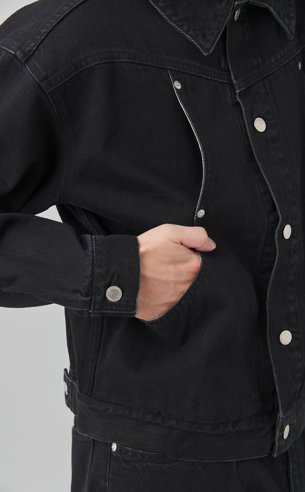 カーブポケットデニムジャケット