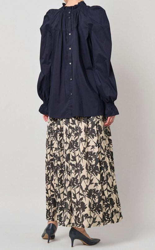 ギャザーボリュームスリーブブラウス