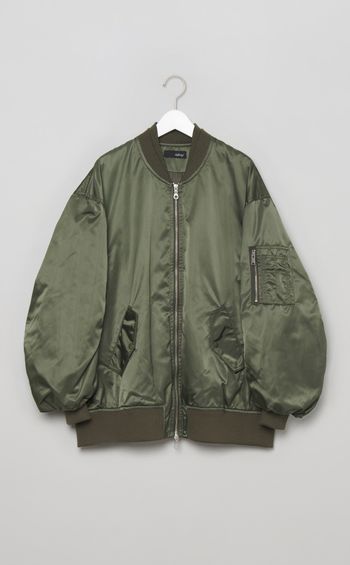 ナイロンフライトボリュームブルゾン