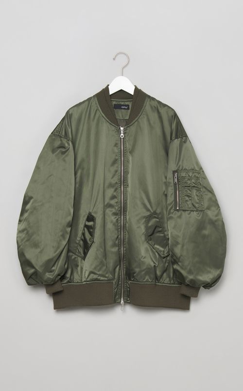 ナイロンフライトボリュームブルゾン