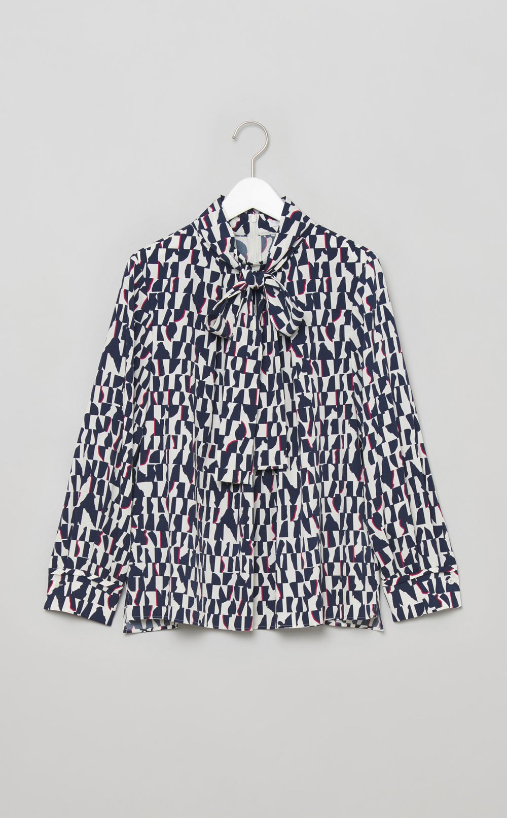 ジノリプリントボウタイブラウス