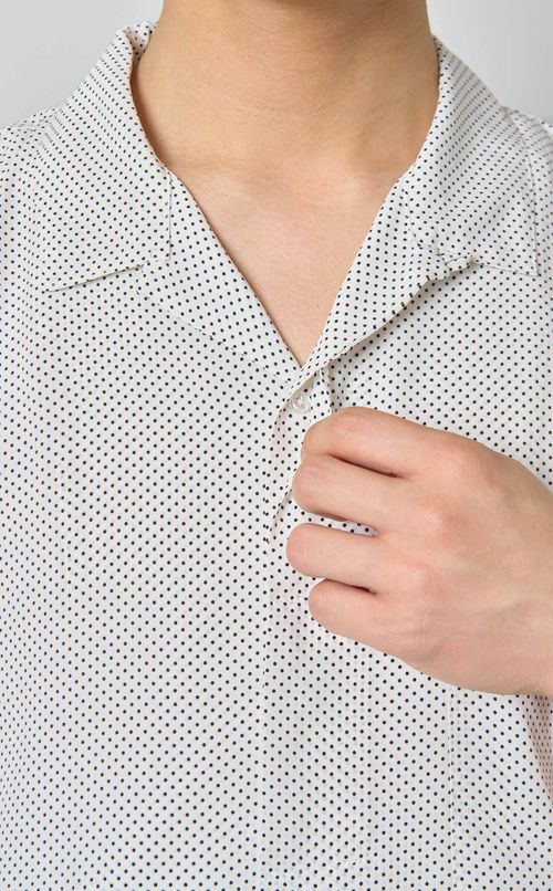 ポリエステルドットシャツ