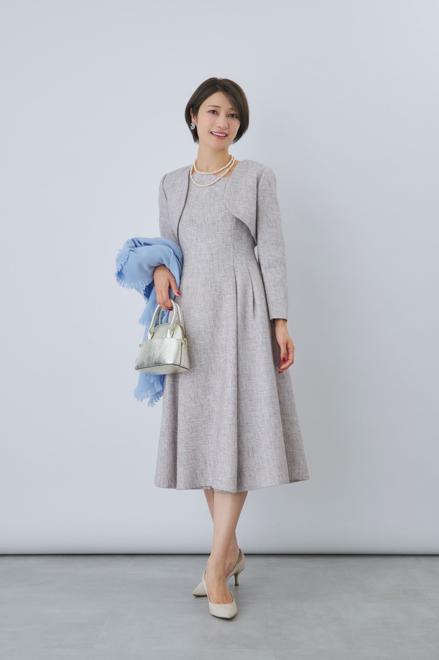 50代女性が姪・甥の叔母として結婚式に参列する場合の洋装コーデ