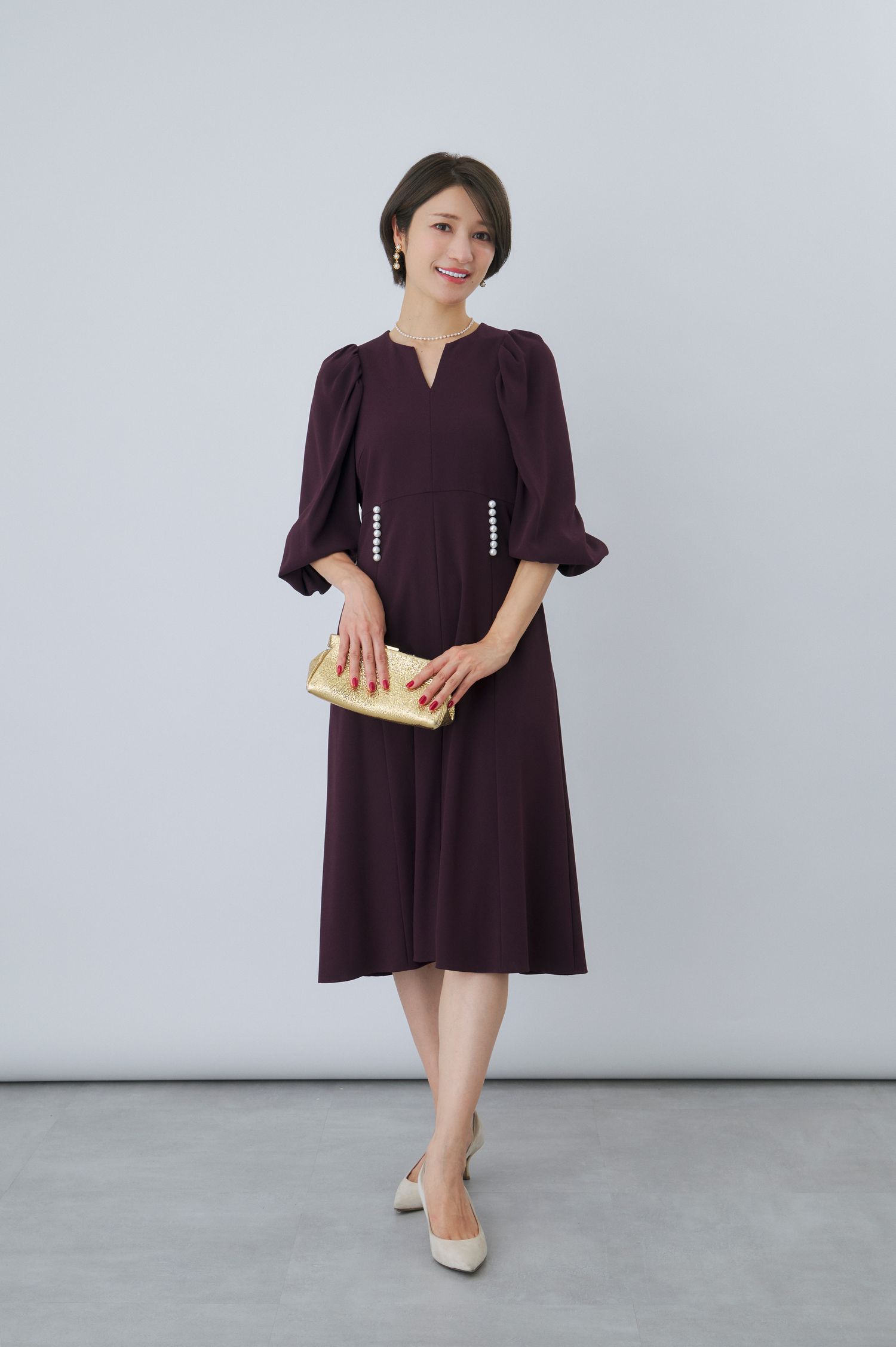 50代女性が会社関係者・上司として部下の結婚式に参列する場合のお呼ばれドレスコーデ