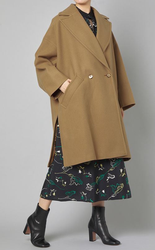 フラワーエンブロイダリーワンピース