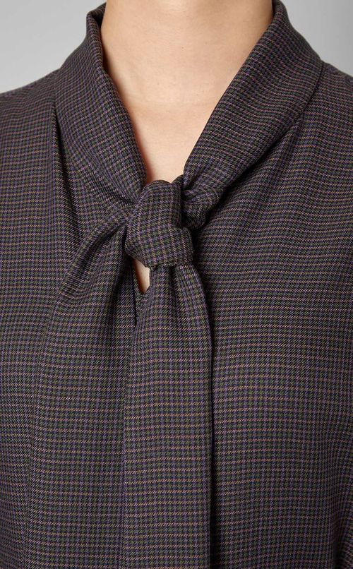 ボウタイチェックブラウス