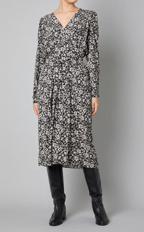 モノトーンフラワーフロントタックスカート