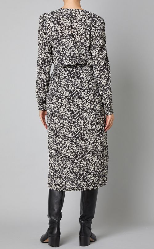 モノトーンフラワーフロントタックスカート