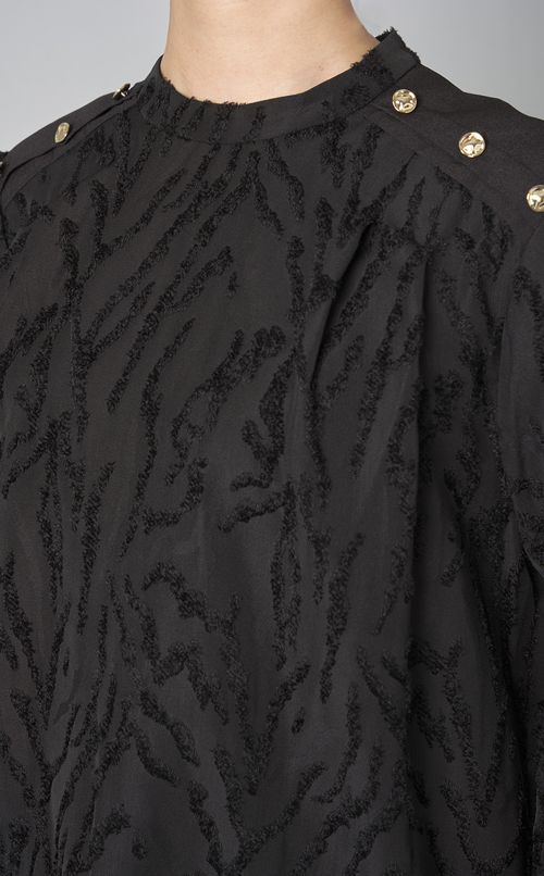 シャドウジャガードハイネックブラウス