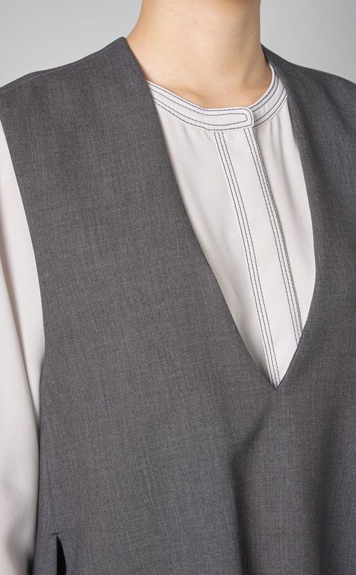 ダブルクロススリットジレ