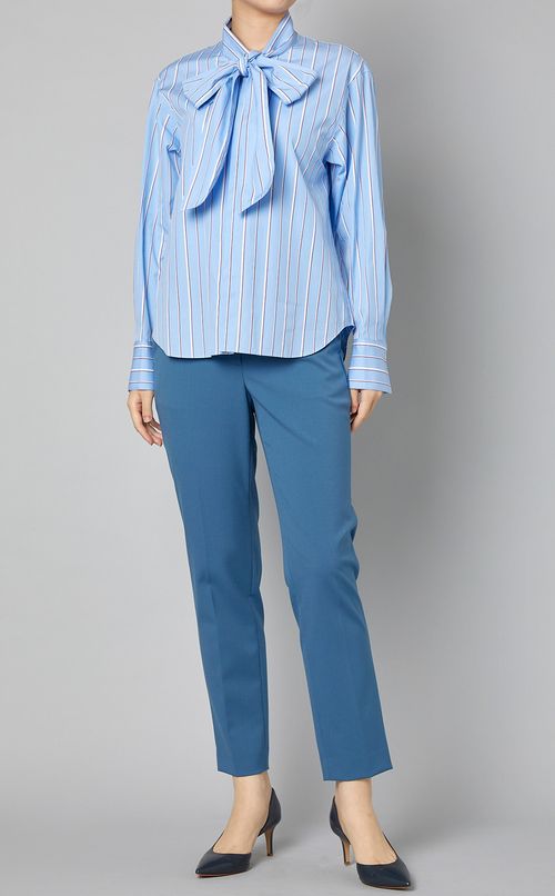 スリムテーパードパンツ