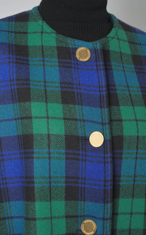 ノーカラーゴールドボタンコート