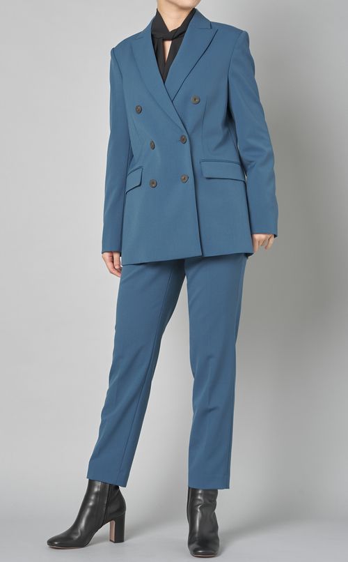 ピークドラペルダブルジャケット