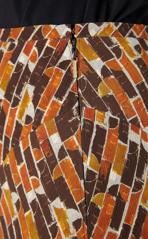 ジオメトリックプリントフレアスカート