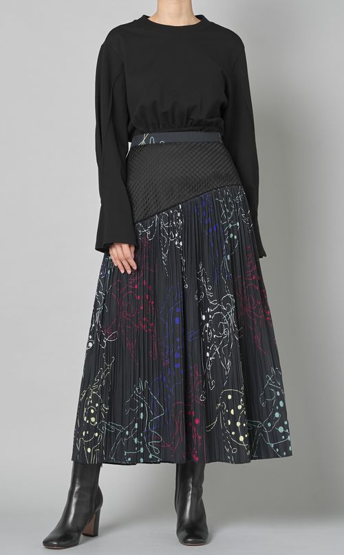 デザインスリーブクルーネックプルオーバー