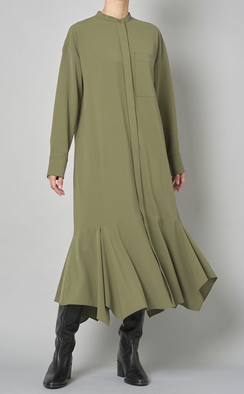 ストレッチスタンドカラーワンピース