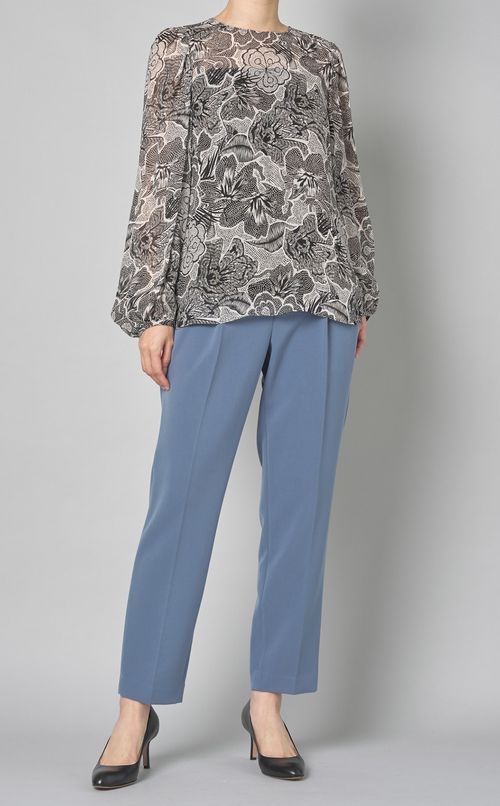 フラワープリントプルオーバーブラウス