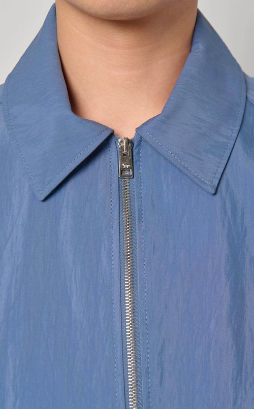 ジップアップブルゾン